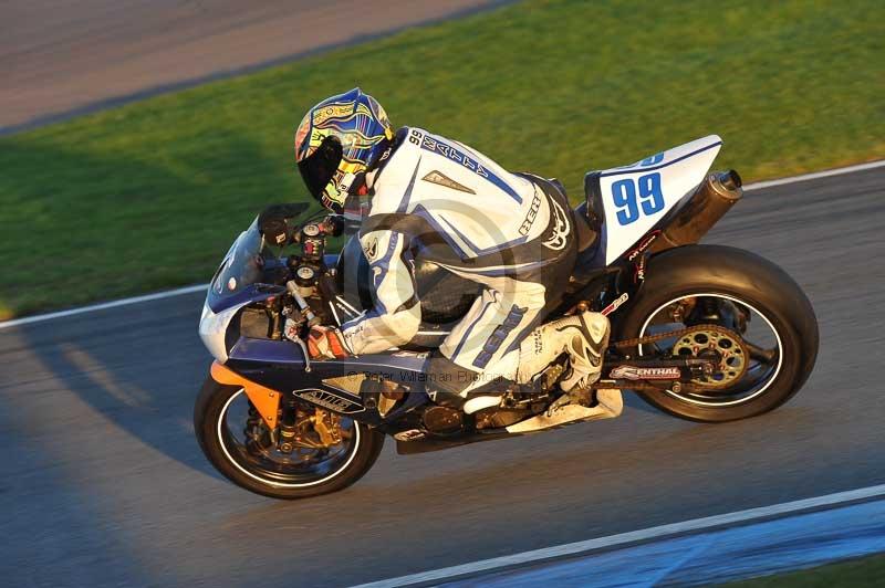 Motorcycle action photographs;donington;donington park leicestershire;donington photographs;event digital images;eventdigitalimages;no limits trackday;peter wileman photography;trackday;trackday digital images;trackday photos
