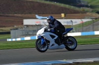 Motorcycle-action-photographs;donington;donington-park-leicestershire;donington-photographs;event-digital-images;eventdigitalimages;no-limits-trackday;peter-wileman-photography;trackday;trackday-digital-images;trackday-photos