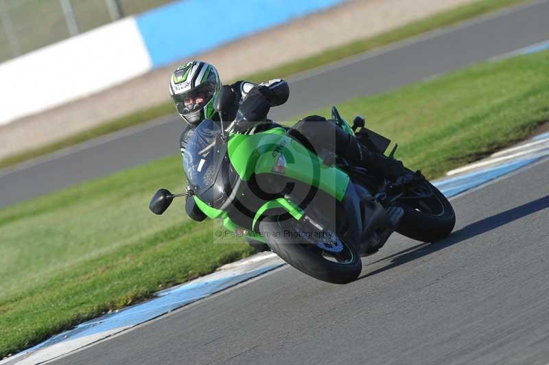 Motorcycle action photographs;donington;donington park leicestershire;donington photographs;event digital images;eventdigitalimages;no limits trackday;peter wileman photography;trackday;trackday digital images;trackday photos