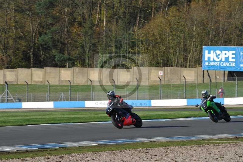 Motorcycle action photographs;donington;donington park leicestershire;donington photographs;event digital images;eventdigitalimages;no limits trackday;peter wileman photography;trackday;trackday digital images;trackday photos