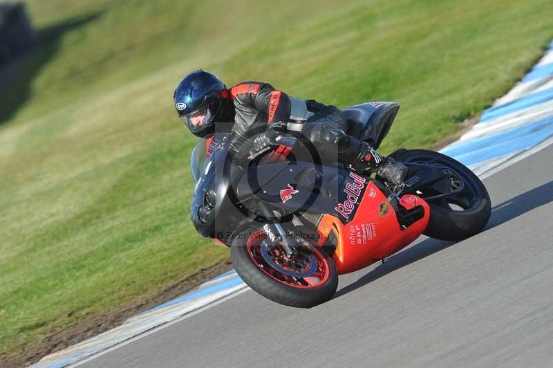 Motorcycle action photographs;donington;donington park leicestershire;donington photographs;event digital images;eventdigitalimages;no limits trackday;peter wileman photography;trackday;trackday digital images;trackday photos