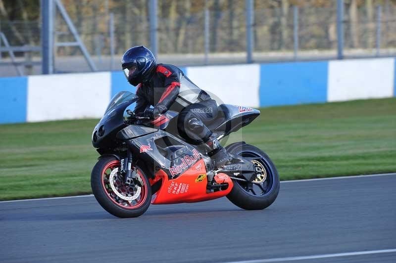 Motorcycle action photographs;donington;donington park leicestershire;donington photographs;event digital images;eventdigitalimages;no limits trackday;peter wileman photography;trackday;trackday digital images;trackday photos