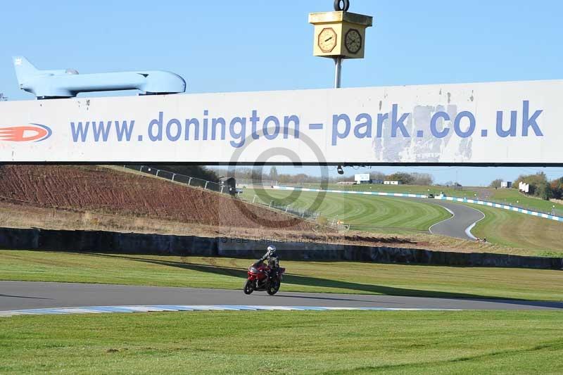 Motorcycle action photographs;donington;donington park leicestershire;donington photographs;event digital images;eventdigitalimages;no limits trackday;peter wileman photography;trackday;trackday digital images;trackday photos