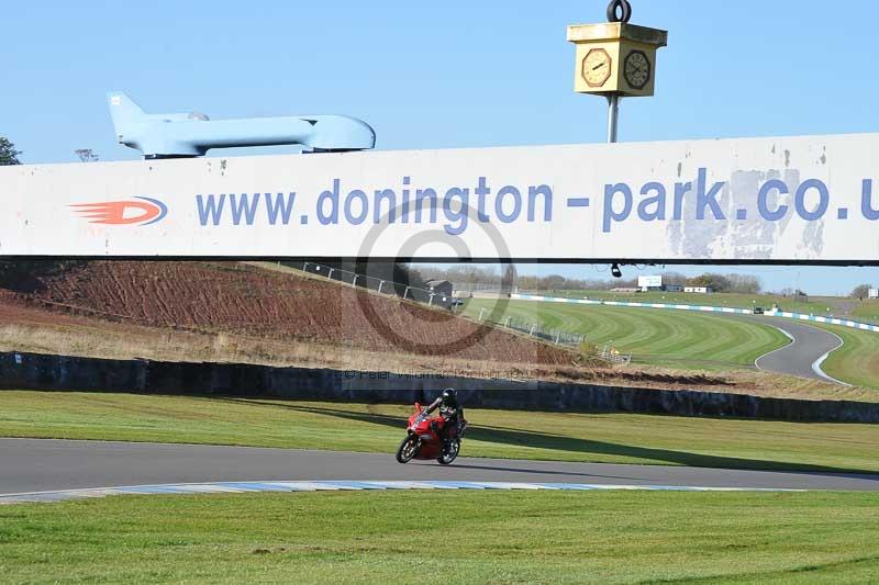 Motorcycle action photographs;donington;donington park leicestershire;donington photographs;event digital images;eventdigitalimages;no limits trackday;peter wileman photography;trackday;trackday digital images;trackday photos