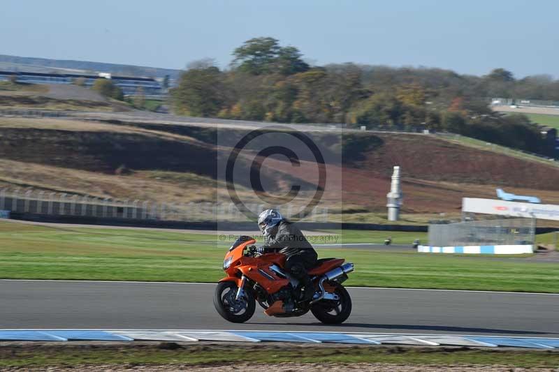 Motorcycle action photographs;donington;donington park leicestershire;donington photographs;event digital images;eventdigitalimages;no limits trackday;peter wileman photography;trackday;trackday digital images;trackday photos