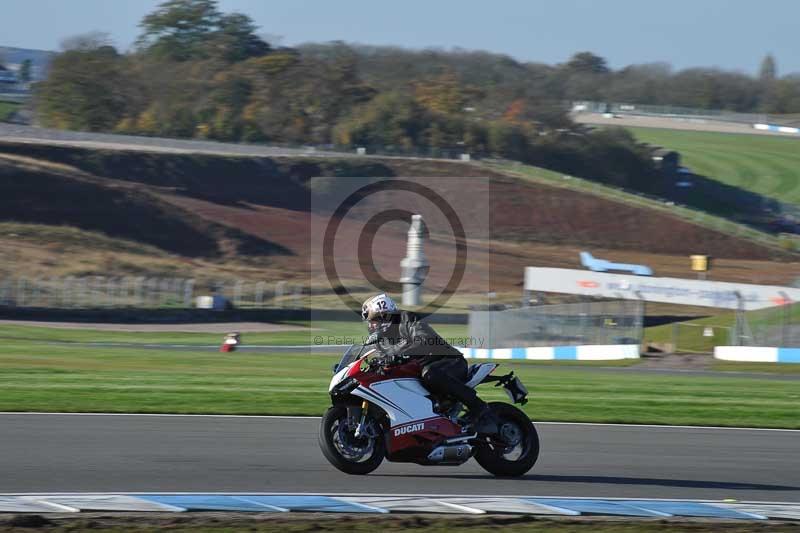 Motorcycle action photographs;donington;donington park leicestershire;donington photographs;event digital images;eventdigitalimages;no limits trackday;peter wileman photography;trackday;trackday digital images;trackday photos