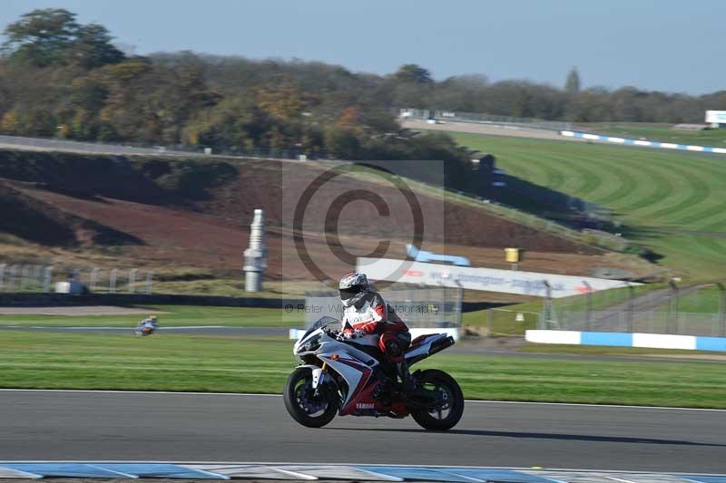 Motorcycle action photographs;donington;donington park leicestershire;donington photographs;event digital images;eventdigitalimages;no limits trackday;peter wileman photography;trackday;trackday digital images;trackday photos