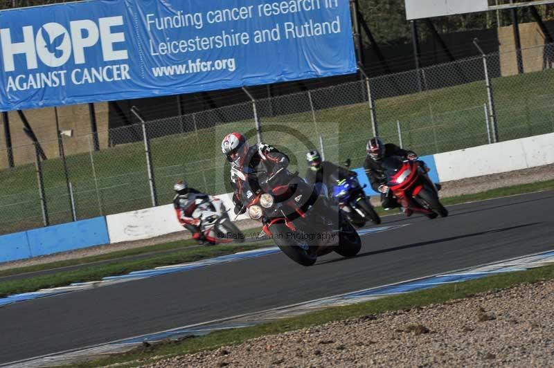 Motorcycle action photographs;donington;donington park leicestershire;donington photographs;event digital images;eventdigitalimages;no limits trackday;peter wileman photography;trackday;trackday digital images;trackday photos