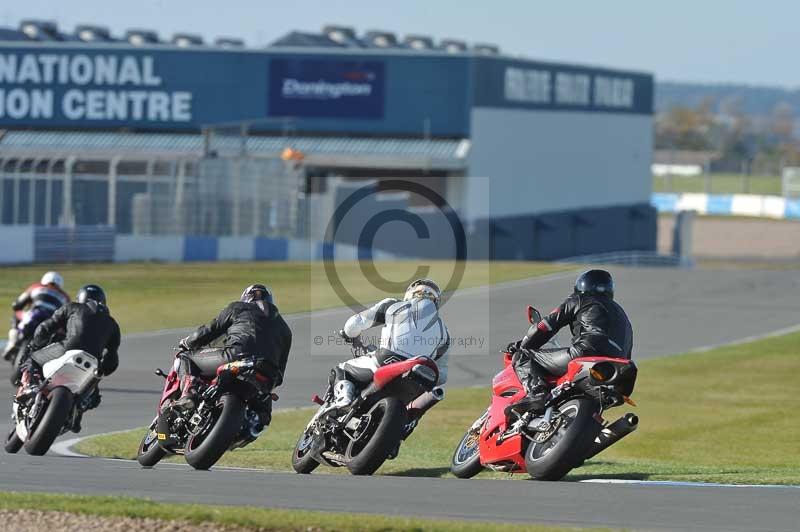 Motorcycle action photographs;donington;donington park leicestershire;donington photographs;event digital images;eventdigitalimages;no limits trackday;peter wileman photography;trackday;trackday digital images;trackday photos