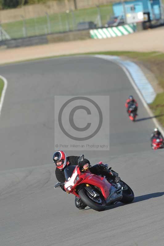Motorcycle action photographs;donington;donington park leicestershire;donington photographs;event digital images;eventdigitalimages;no limits trackday;peter wileman photography;trackday;trackday digital images;trackday photos