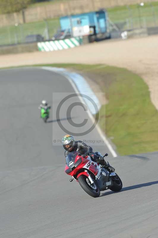 Motorcycle action photographs;donington;donington park leicestershire;donington photographs;event digital images;eventdigitalimages;no limits trackday;peter wileman photography;trackday;trackday digital images;trackday photos