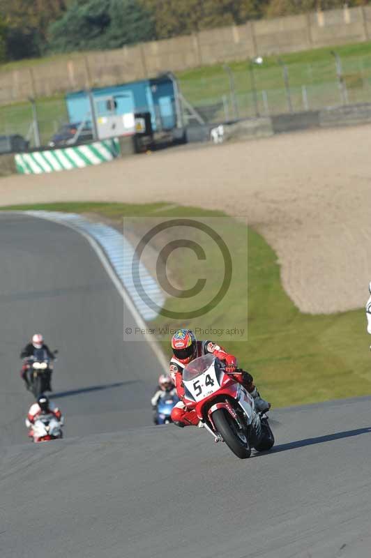 Motorcycle action photographs;donington;donington park leicestershire;donington photographs;event digital images;eventdigitalimages;no limits trackday;peter wileman photography;trackday;trackday digital images;trackday photos