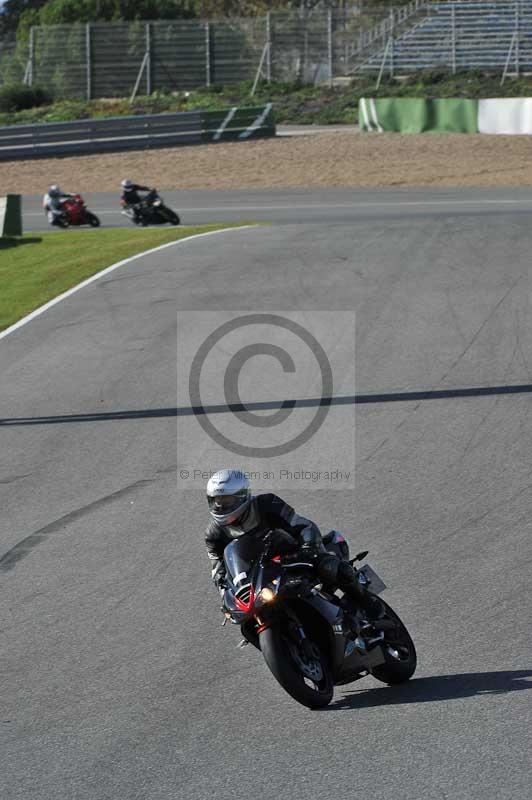 jerez;motorbikes;nov 2012;peter wileman photography;spain;trackday;trackday digital images;tracksense