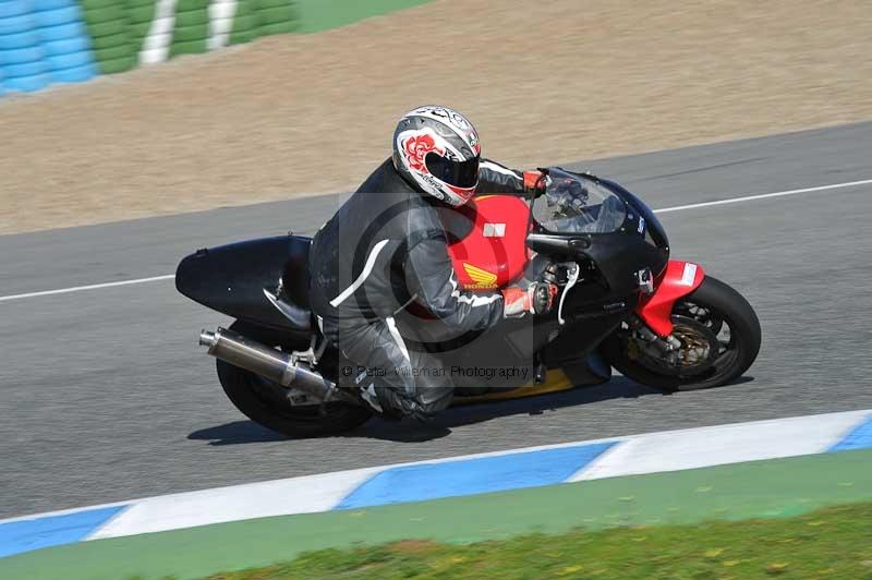 jerez;motorbikes;nov 2012;peter wileman photography;spain;trackday;trackday digital images;tracksense