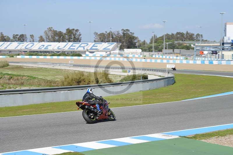 jerez;motorbikes;nov 2012;peter wileman photography;spain;trackday;trackday digital images;tracksense