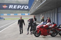 jerez;motorbikes;no-limits;nov-2012;peter-wileman-photography;spain;trackday;trackday-digital-images