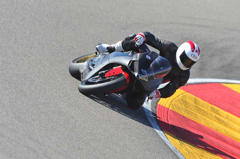 aragon;motorbikes;no limits;peter wileman photography;spain;trackday;trackday digital images