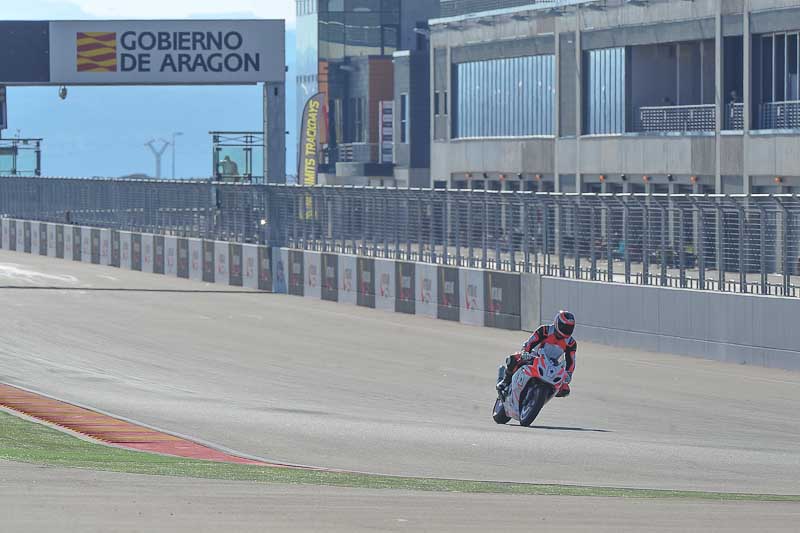 aragon;motorbikes;no limits;peter wileman photography;spain;trackday;trackday digital images