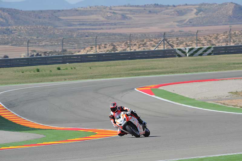 aragon;motorbikes;no limits;peter wileman photography;spain;trackday;trackday digital images