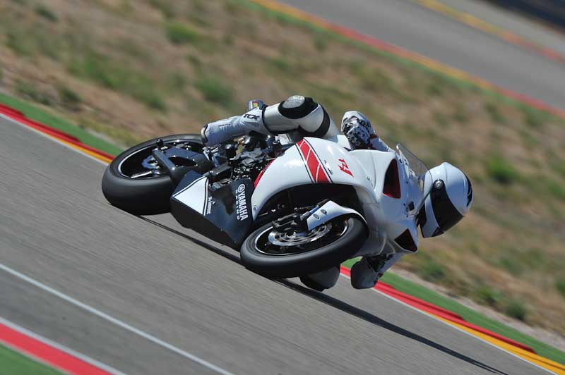 aragon;motorbikes;no limits;peter wileman photography;spain;trackday;trackday digital images