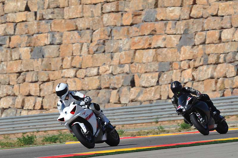 aragon;motorbikes;no limits;peter wileman photography;spain;trackday;trackday digital images