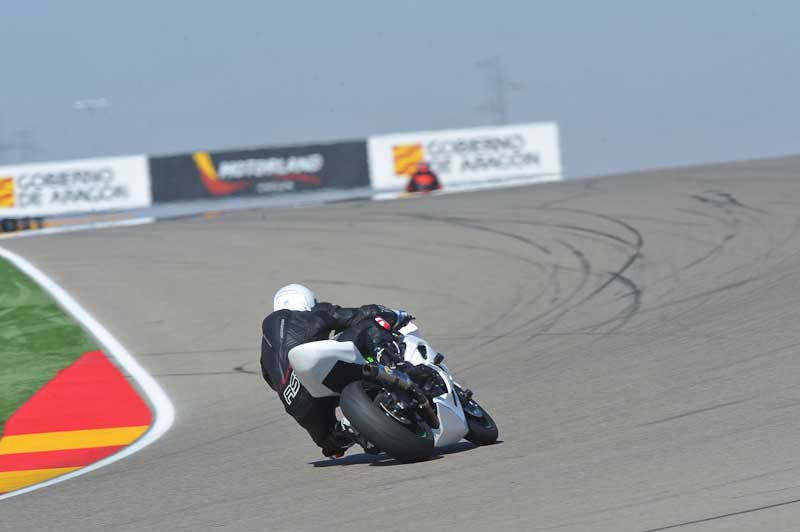 aragon;motorbikes;no limits;peter wileman photography;spain;trackday;trackday digital images