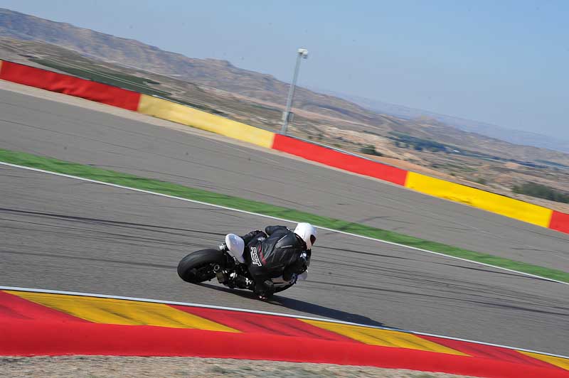 aragon;motorbikes;no limits;peter wileman photography;spain;trackday;trackday digital images