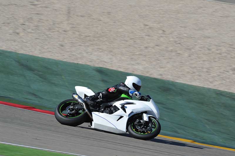 aragon;motorbikes;no limits;peter wileman photography;spain;trackday;trackday digital images
