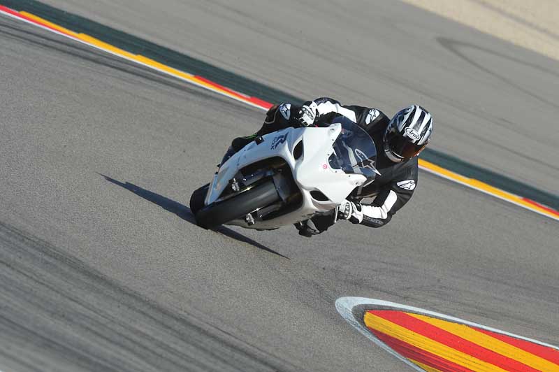 aragon;motorbikes;no limits;peter wileman photography;spain;trackday;trackday digital images