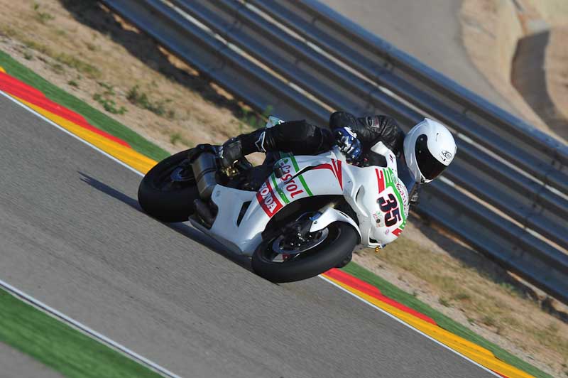 aragon;motorbikes;no limits;peter wileman photography;spain;trackday;trackday digital images