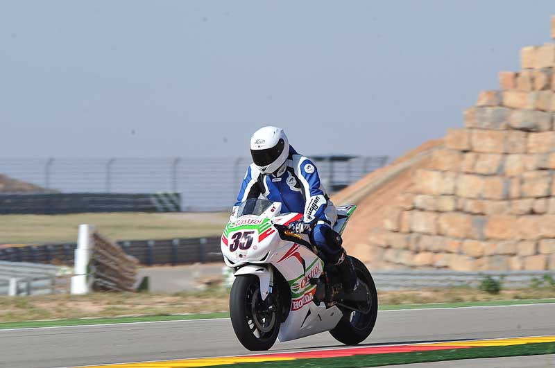 aragon;motorbikes;no limits;peter wileman photography;spain;trackday;trackday digital images