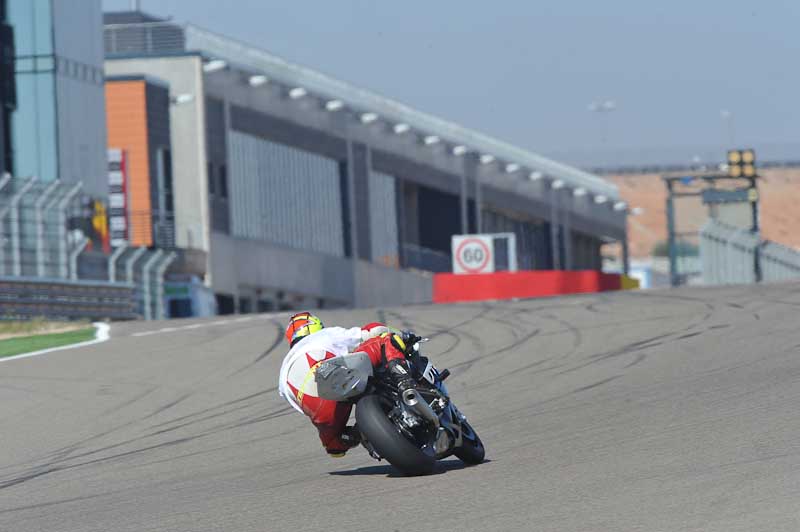 aragon;motorbikes;no limits;peter wileman photography;spain;trackday;trackday digital images