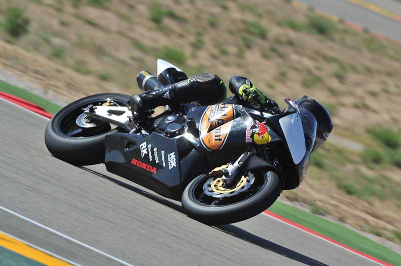 aragon;motorbikes;no limits;peter wileman photography;spain;trackday;trackday digital images