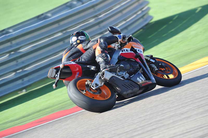 aragon;motorbikes;no limits;peter wileman photography;spain;trackday;trackday digital images