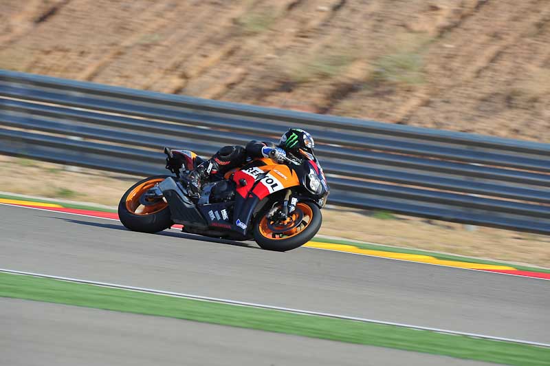 aragon;motorbikes;no limits;peter wileman photography;spain;trackday;trackday digital images