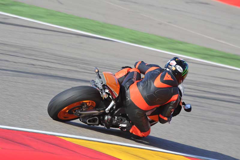aragon;motorbikes;no limits;peter wileman photography;spain;trackday;trackday digital images