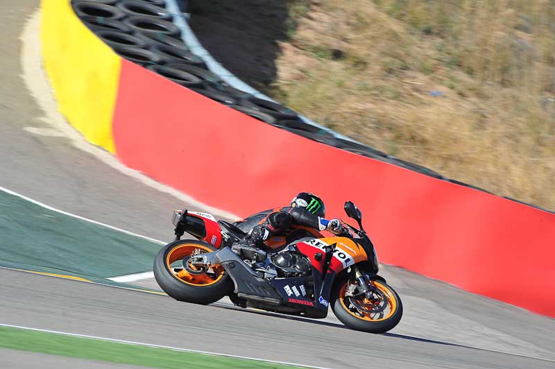 aragon;motorbikes;no limits;peter wileman photography;spain;trackday;trackday digital images