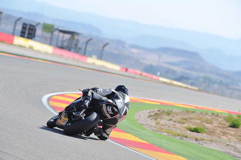 aragon;motorbikes;no limits;peter wileman photography;spain;trackday;trackday digital images