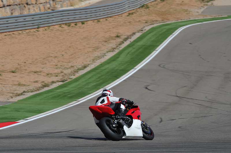 aragon;motorbikes;no limits;peter wileman photography;spain;trackday;trackday digital images