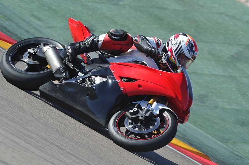 aragon;motorbikes;no limits;peter wileman photography;spain;trackday;trackday digital images