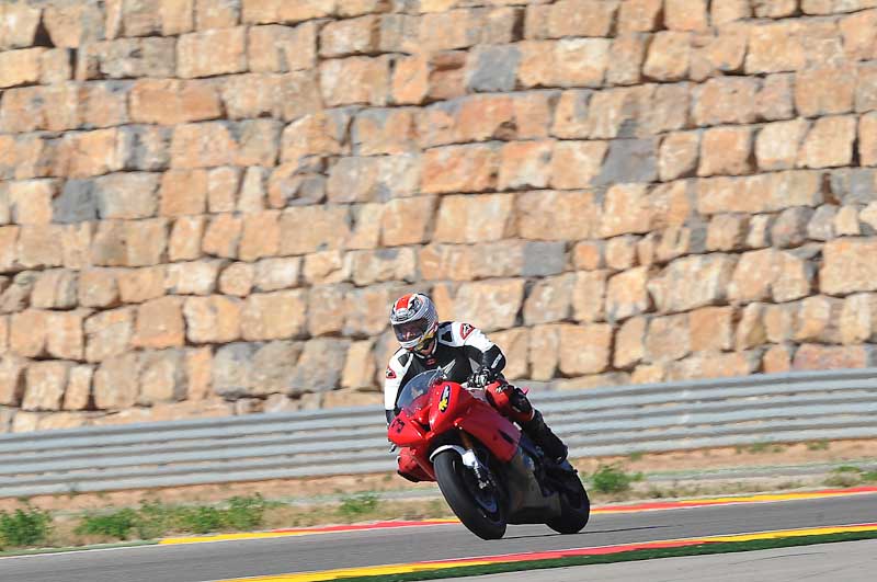 aragon;motorbikes;no limits;peter wileman photography;spain;trackday;trackday digital images