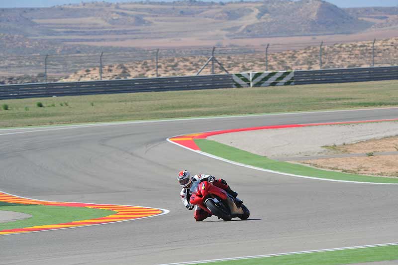 aragon;motorbikes;no limits;peter wileman photography;spain;trackday;trackday digital images