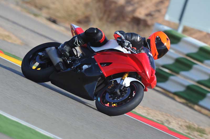 aragon;motorbikes;no limits;peter wileman photography;spain;trackday;trackday digital images