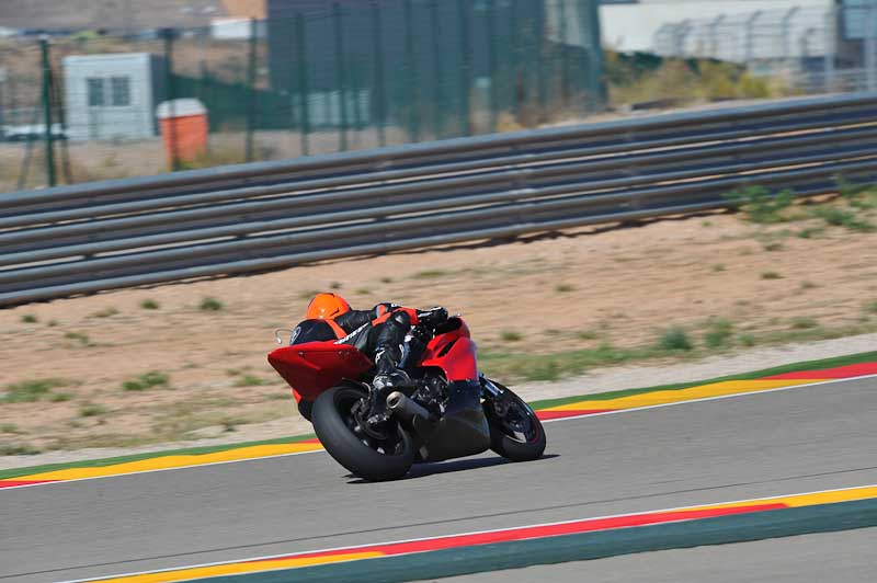 aragon;motorbikes;no limits;peter wileman photography;spain;trackday;trackday digital images