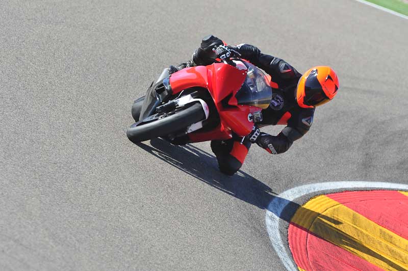 aragon;motorbikes;no limits;peter wileman photography;spain;trackday;trackday digital images