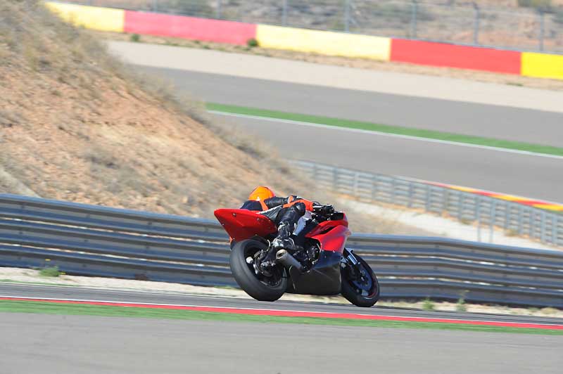 aragon;motorbikes;no limits;peter wileman photography;spain;trackday;trackday digital images