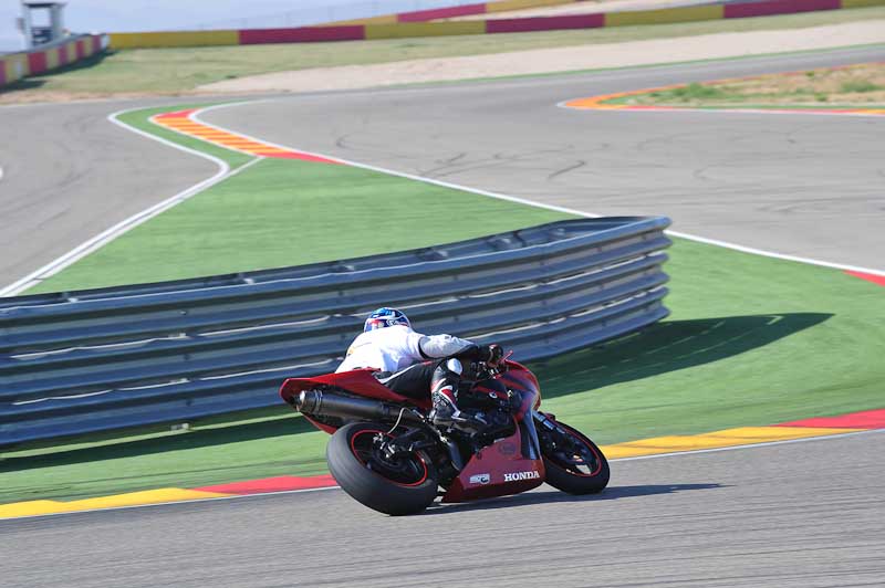 aragon;motorbikes;no limits;peter wileman photography;spain;trackday;trackday digital images