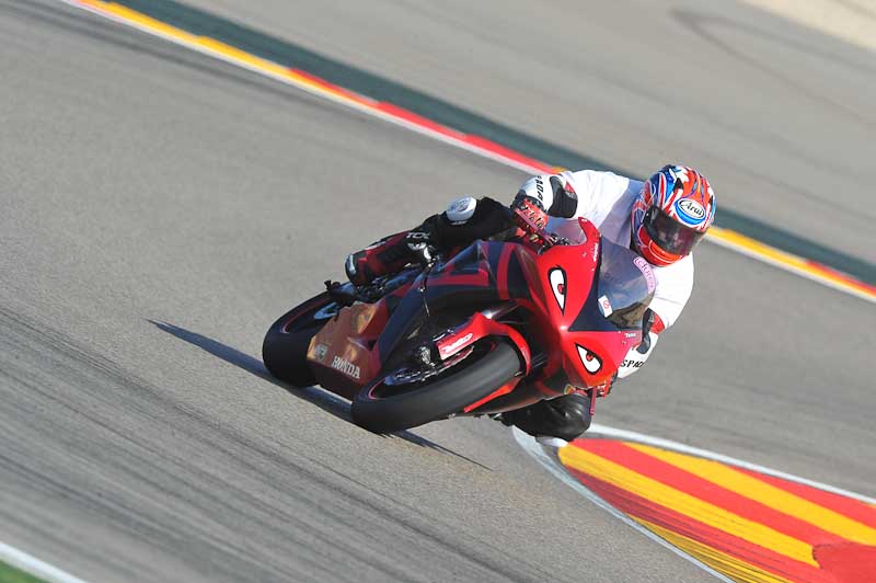 aragon;motorbikes;no limits;peter wileman photography;spain;trackday;trackday digital images