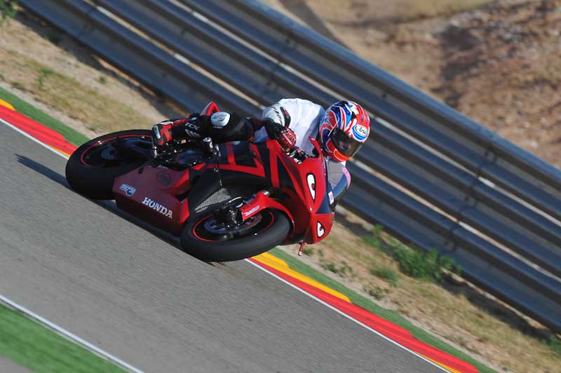 aragon;motorbikes;no limits;peter wileman photography;spain;trackday;trackday digital images