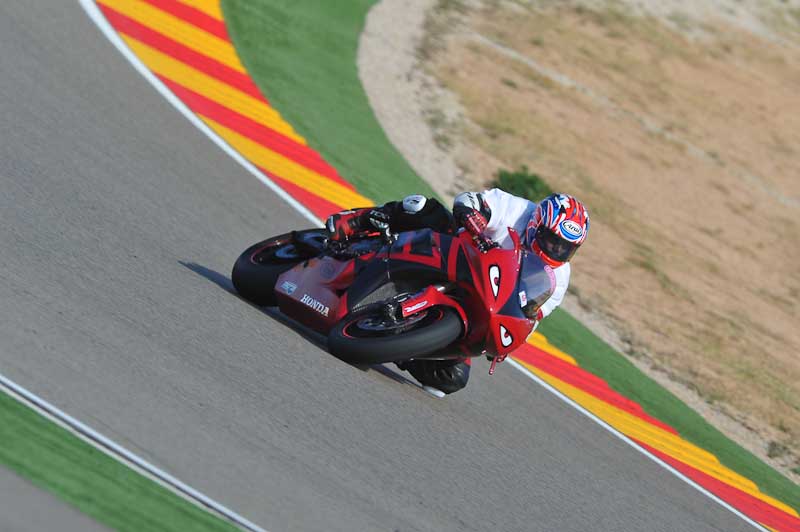 aragon;motorbikes;no limits;peter wileman photography;spain;trackday;trackday digital images